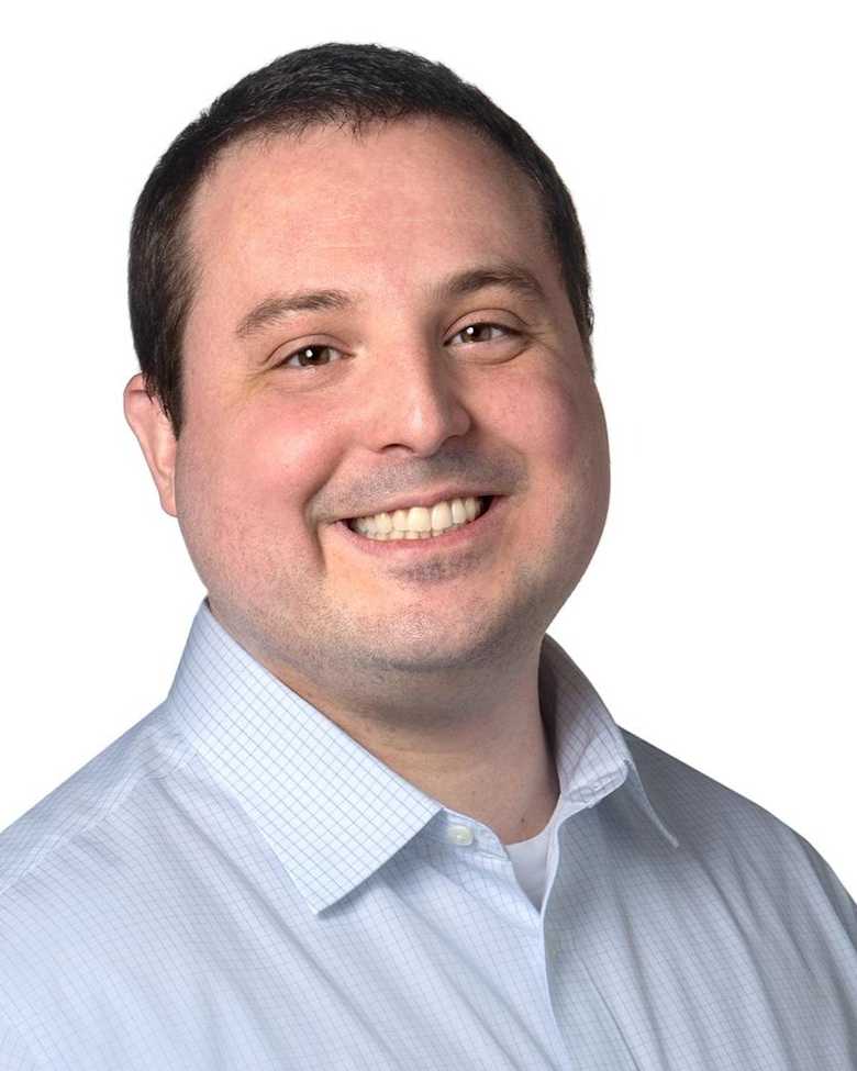 Portrait of Andrew Volz, Research Manager at JLL in Chicago