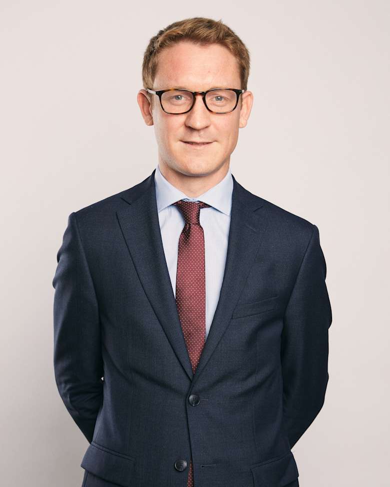 Portrait of George Beaton, EMEA & UK Life Science Research Lead at JLL in Paris