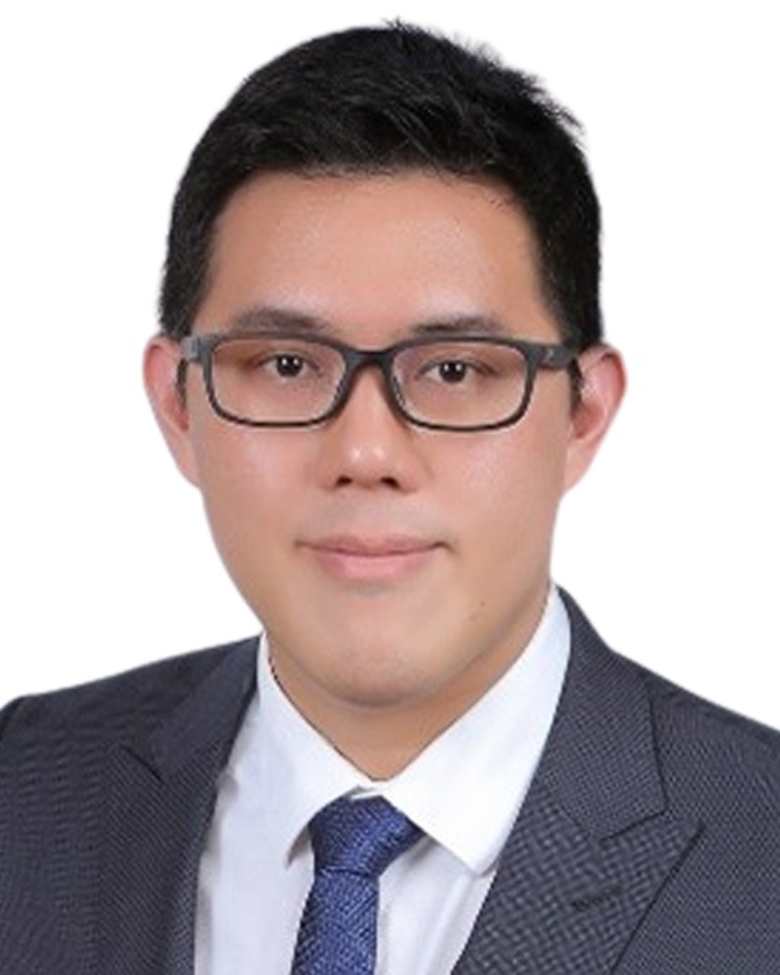 Portrait of Yorkseng Lim, Director of Decarbonization at JLL in Singapore