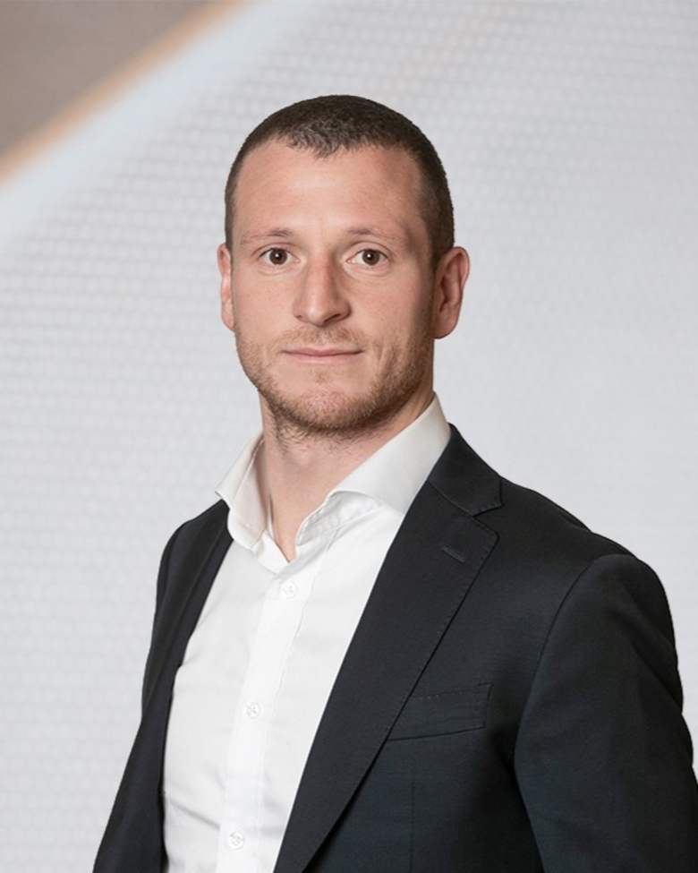 Portrait of Lachlan Ferguson, Director, Logistics & Industrial - VIC at JLL in Melbourne