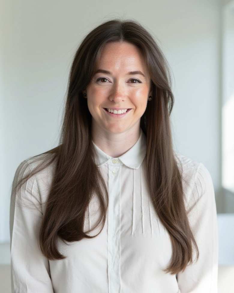 Portrait of Elizabeth Elliott, Associate - Residential Value and Risk Advisory at JLL in Manchester