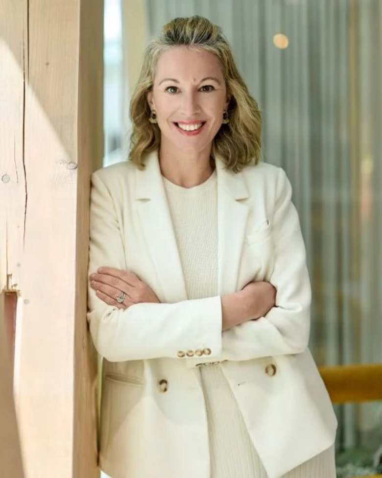 Portrait of Amandine Chizelle, Country CEO JLL Belux and Head of Tétris & PDS Belux at JLL in Brussels