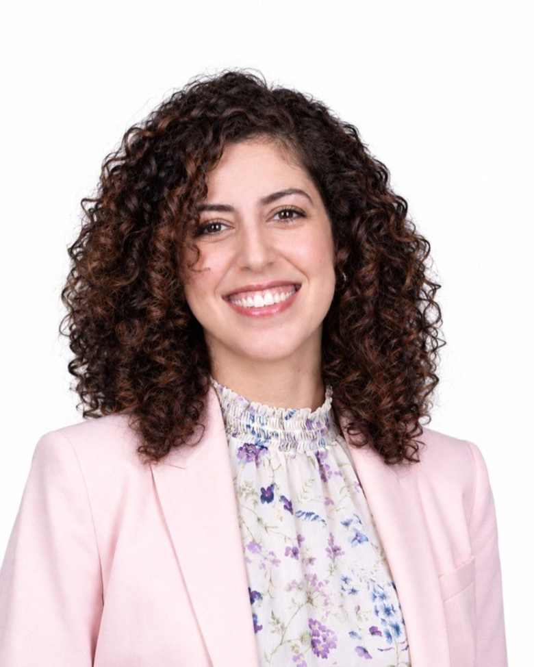 Portrait of Shirin Jafari, Vice President, Global Destination Advisory at JLL in San Francisco