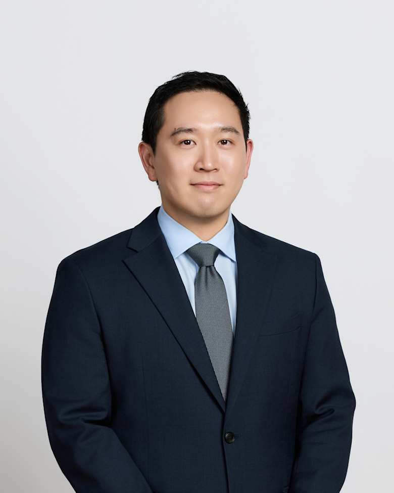 Portrait of 김민준 (Minjoon Kim)