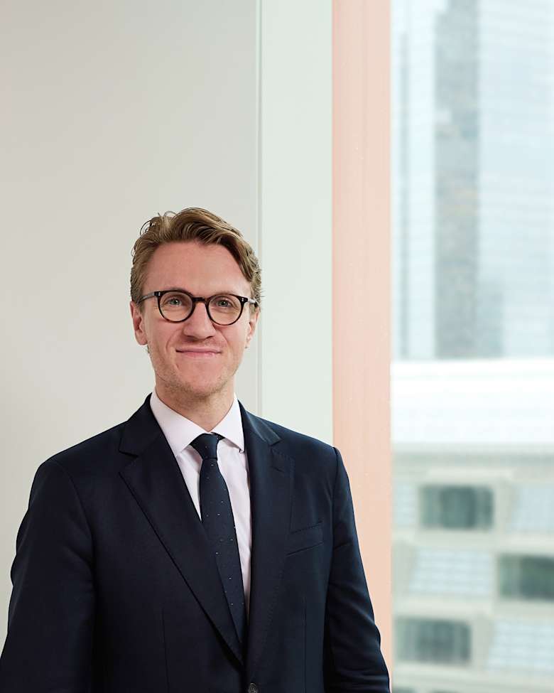 Portrait of George Clutton, Director - Central London Capital Markets at JLL in London