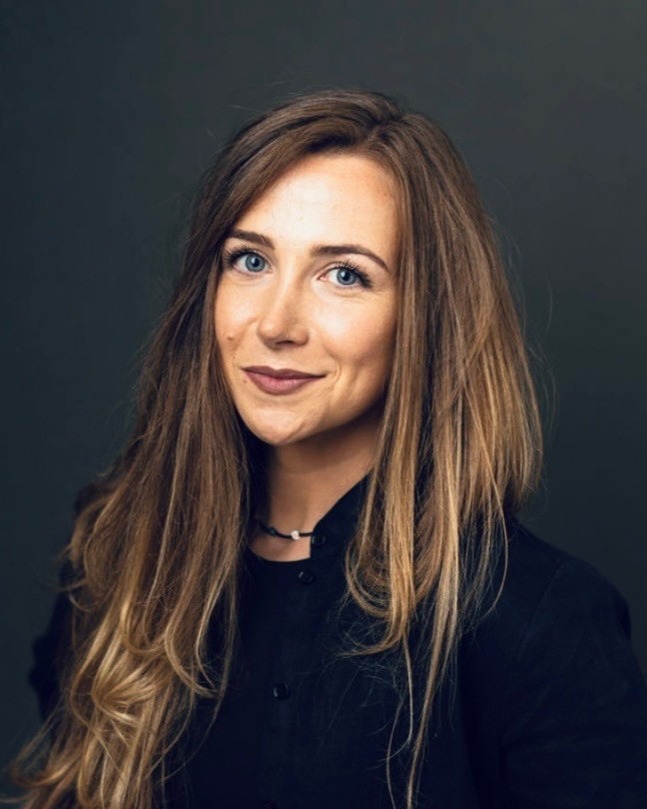 Laura Dehtear