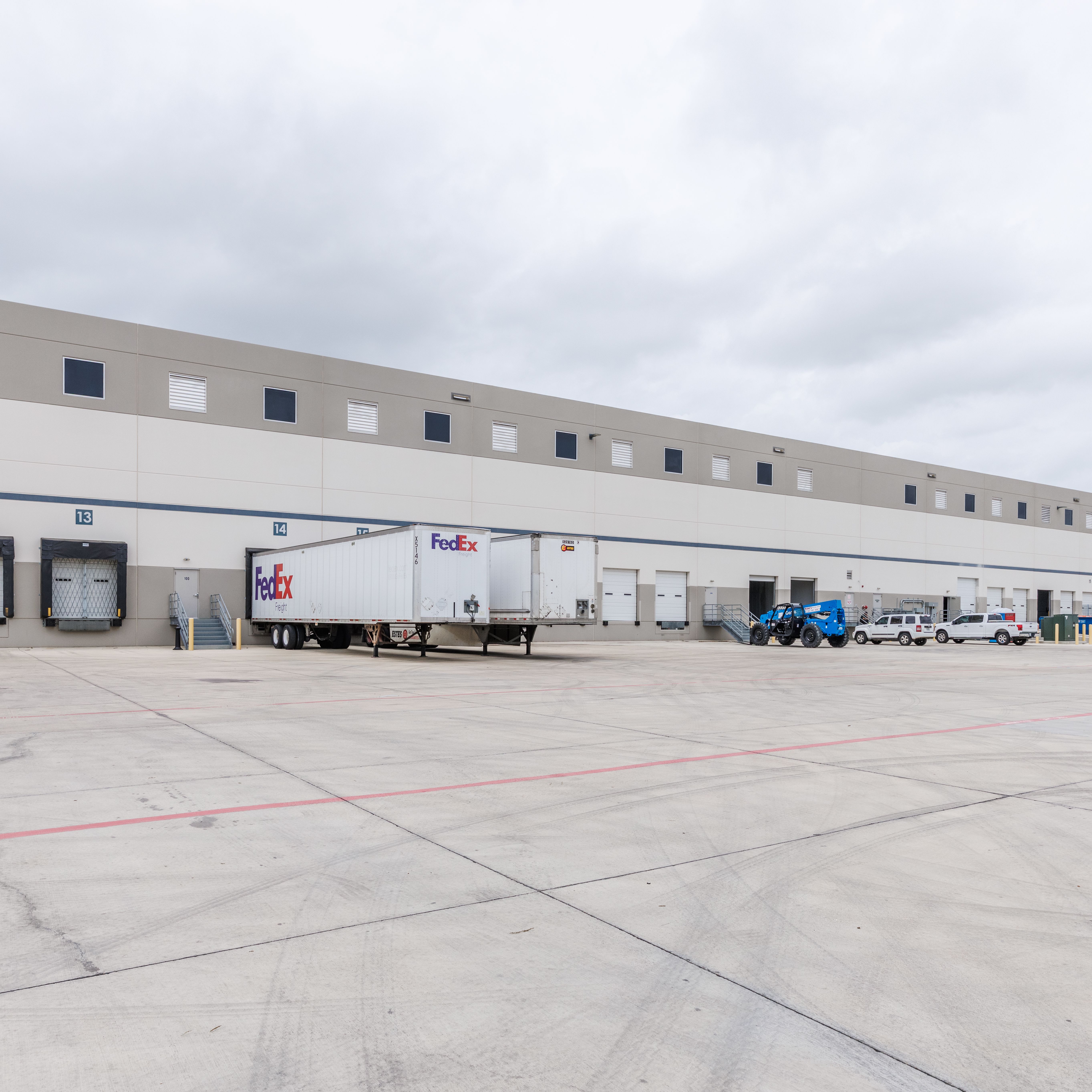 GSW Commerce Center @ 161 — Sale in Grand Prairie, TX, photo 6 of 8