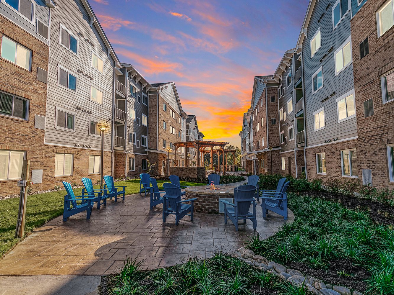 WaterWalk Charlotte — Sale in Charlotte, NC, photo 2 of 8