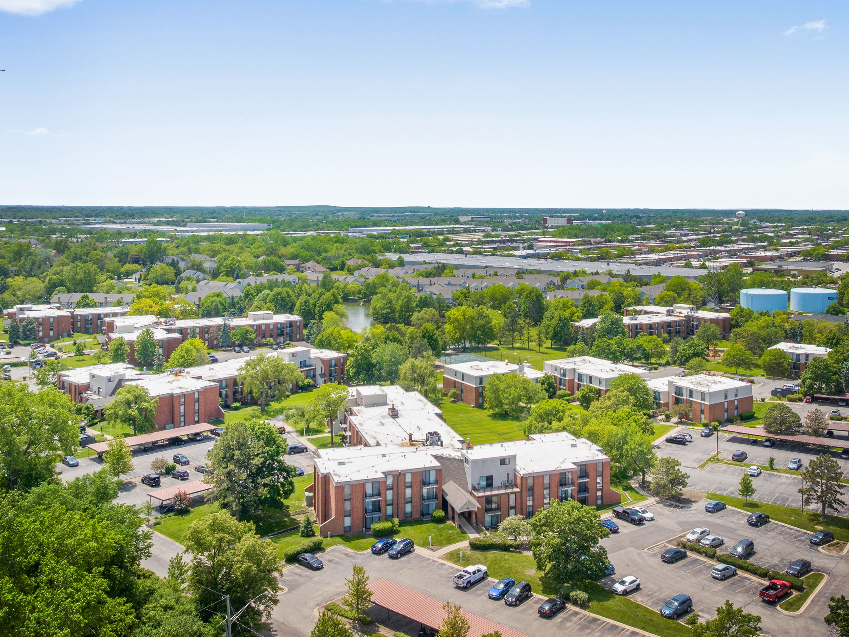 The Grove at Schaumburg — Sale in Schaumburg, IL, photo 2 of 8