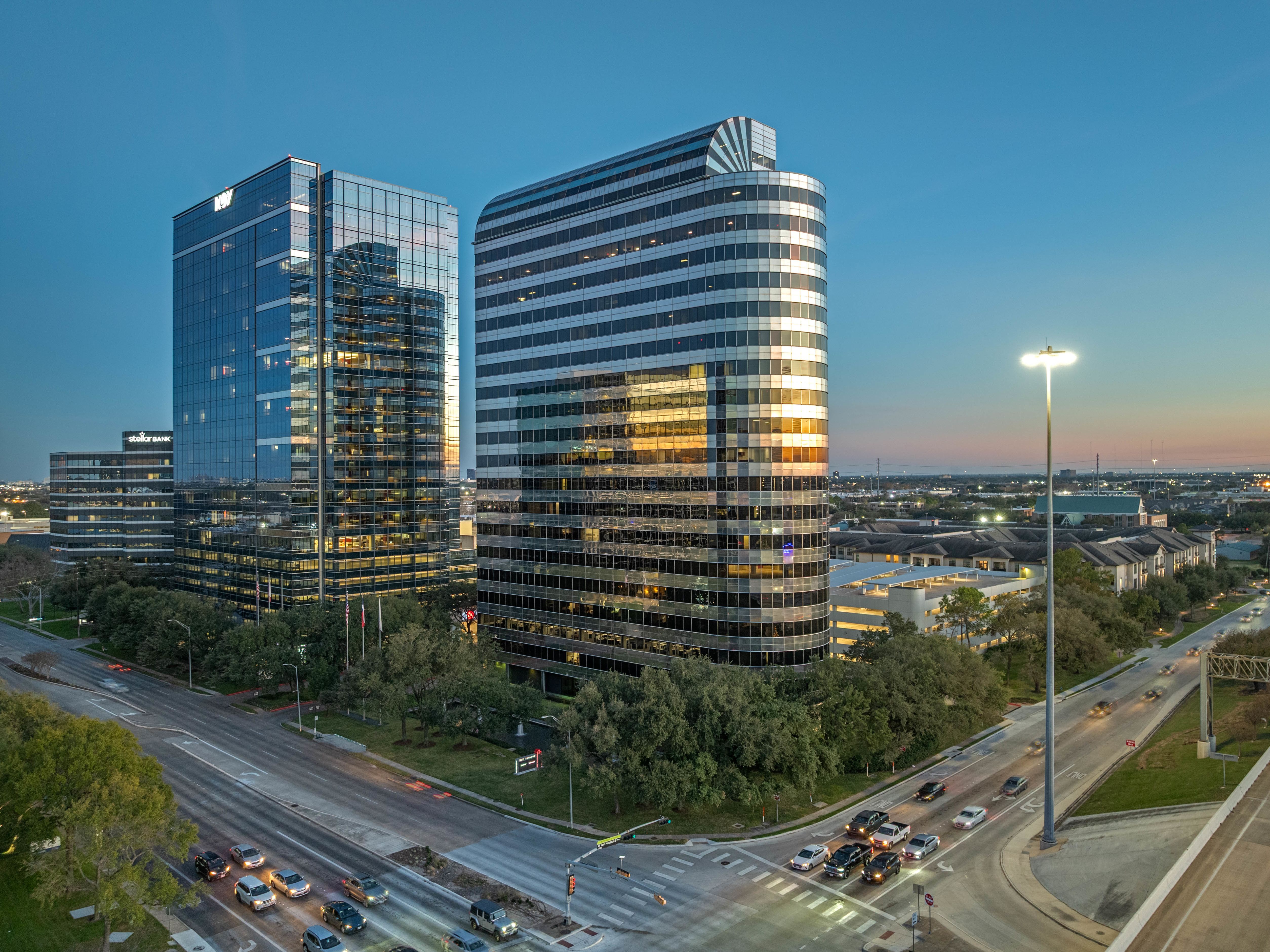 Millennium Tower — Sale in Houston, TX, photo 2 of 8