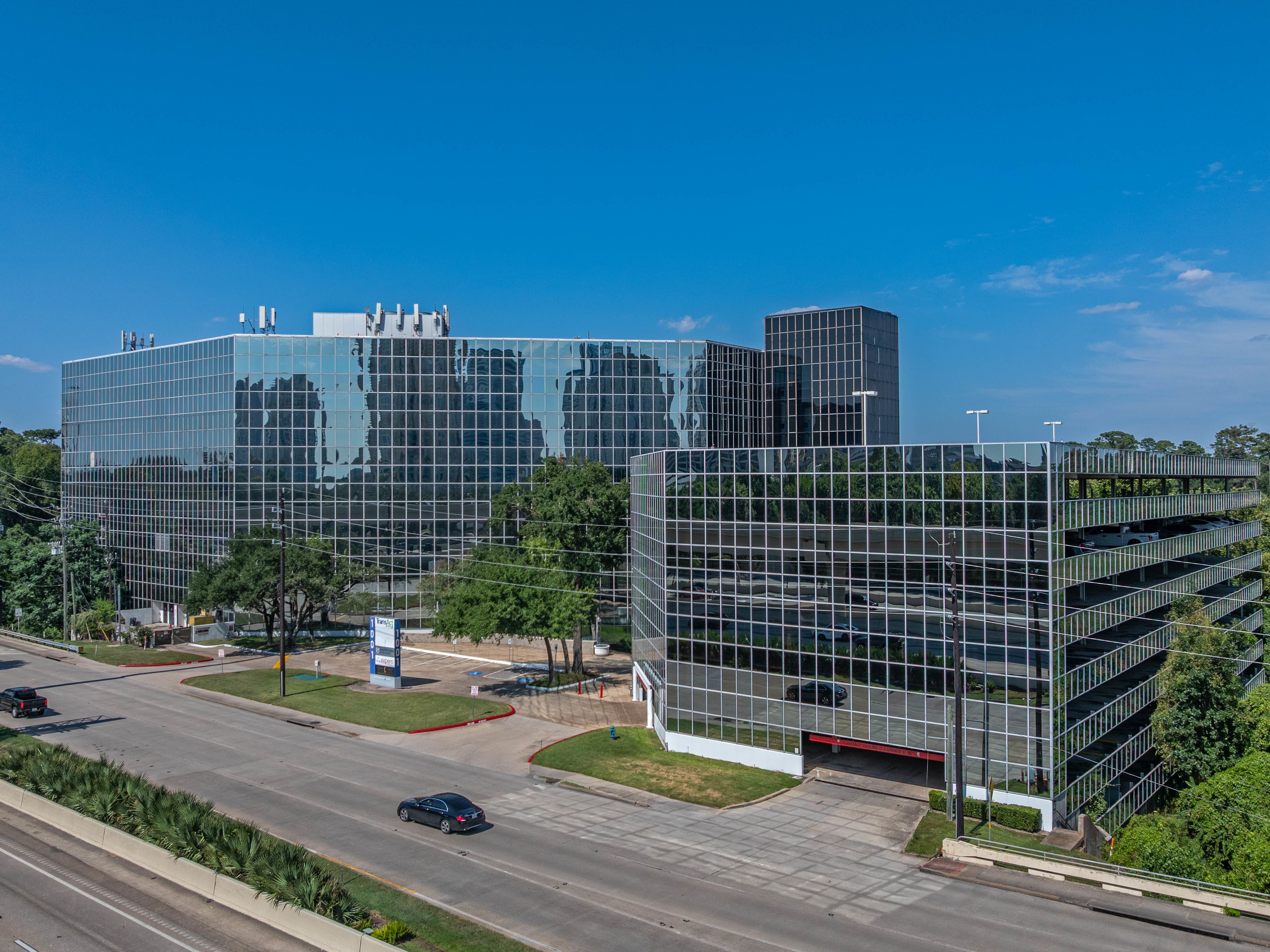 1001 West Loop South — Sale in Houston, TX, photo 2 of 8