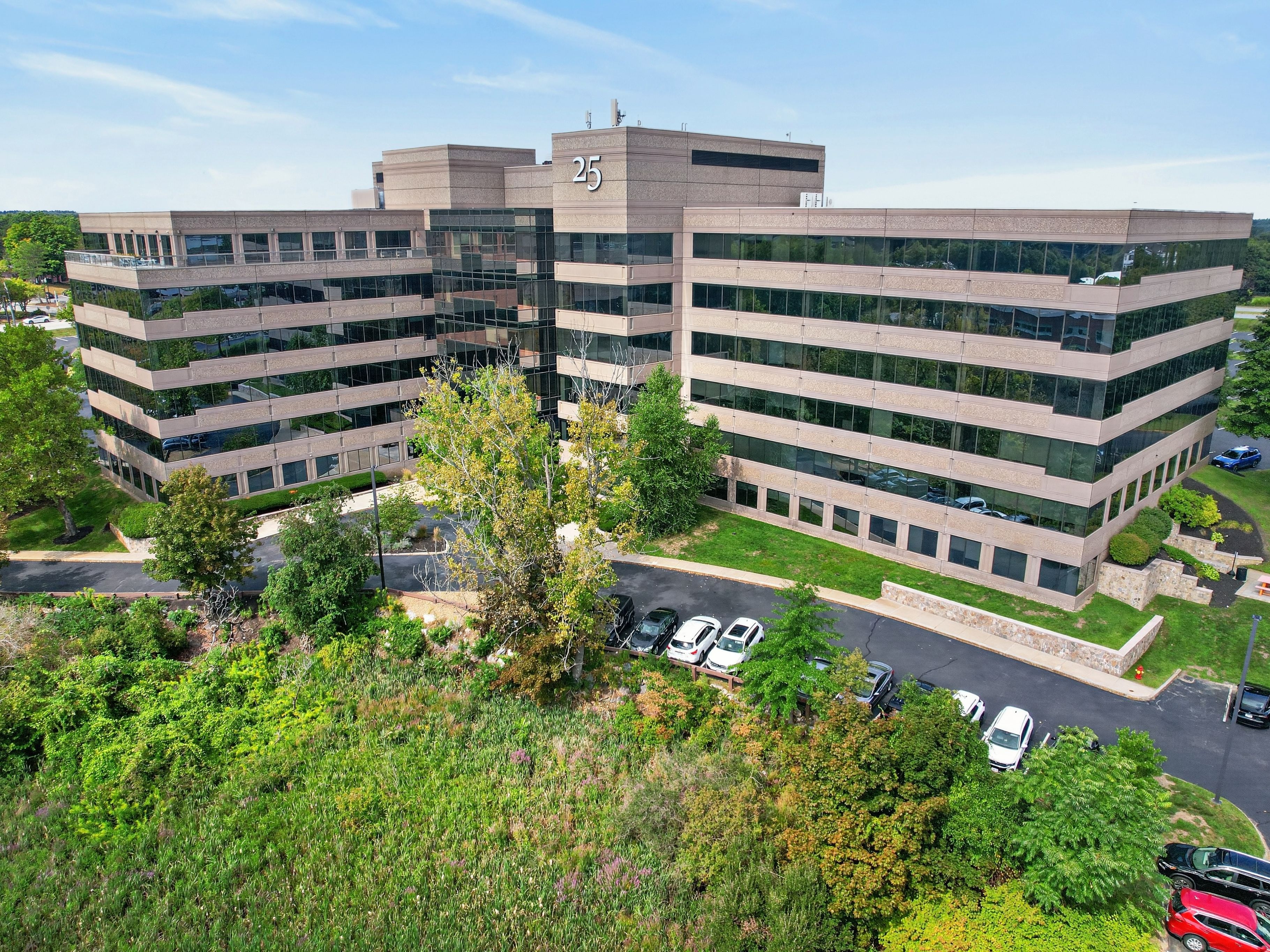 25 Burlington Mall Road — Sale in Burlington, MA, photo 2 of 8