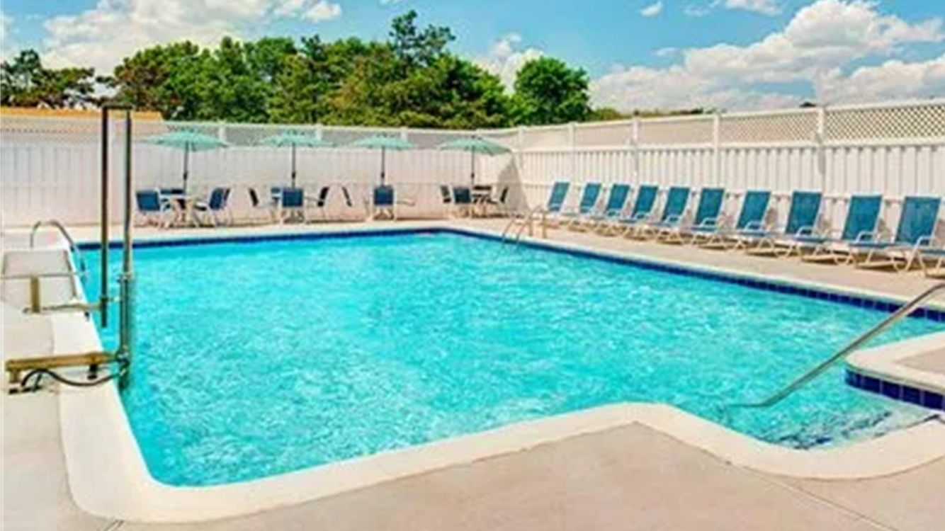 Marriott Philadelphia Airport Portfolio — Sale in Philadelphia, PA, photo 7 of 8
