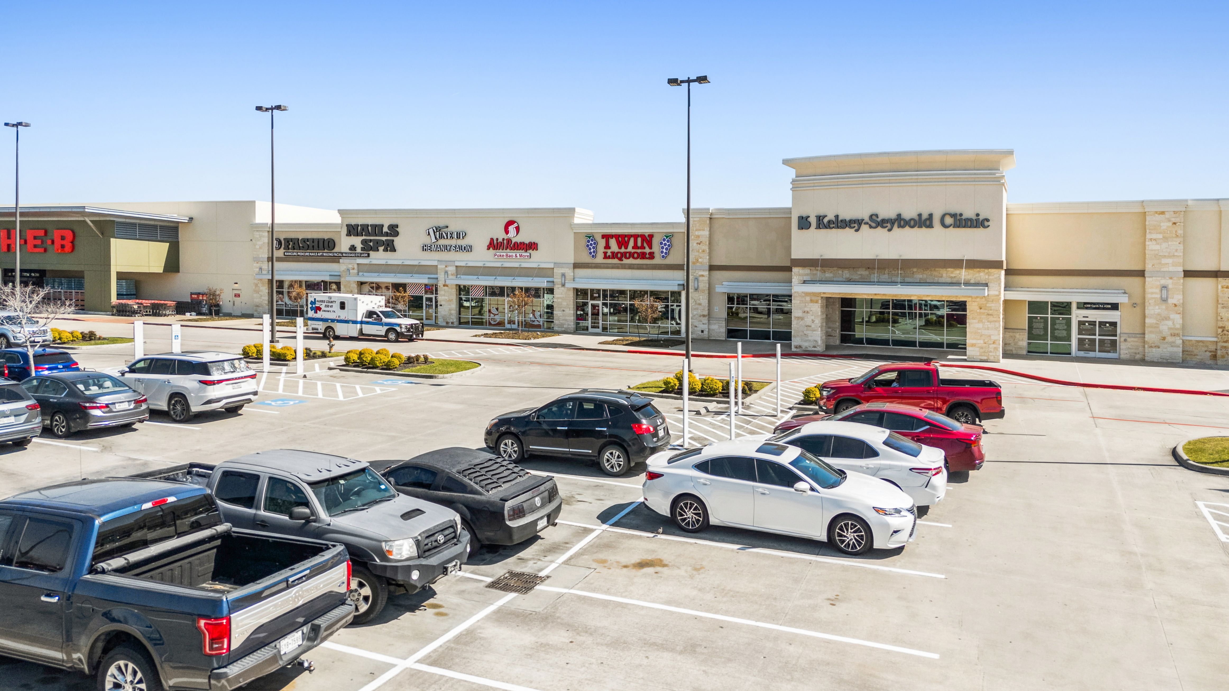 Baytown Shops - Phase I — Sale in Baytown, TX, photo 1 of 8