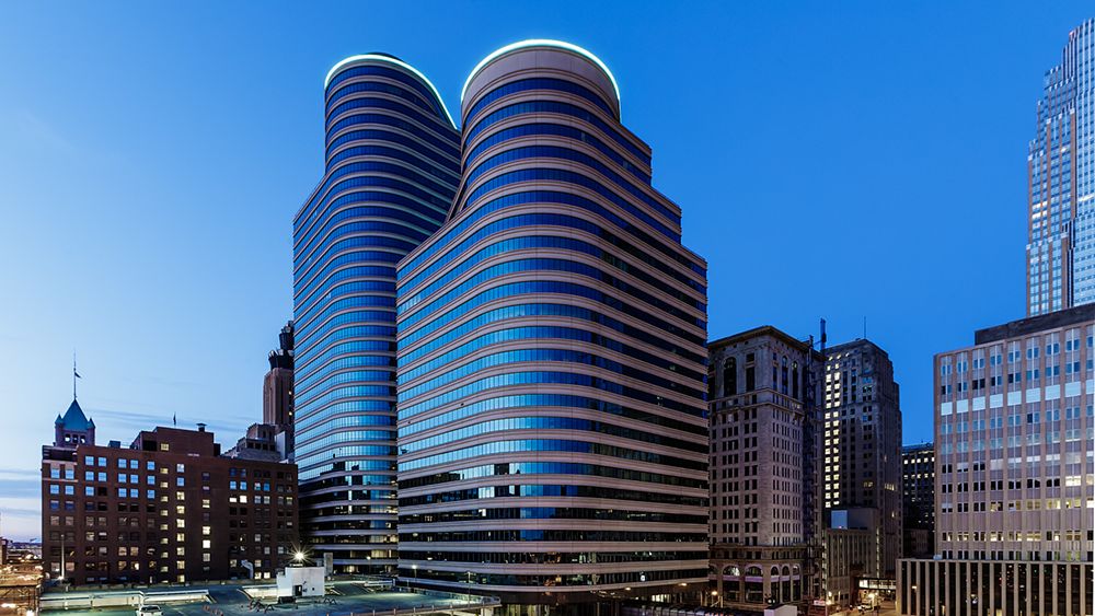 Fifth Street Towers — Sale in Minneapolis, MN, photo 1 of 8