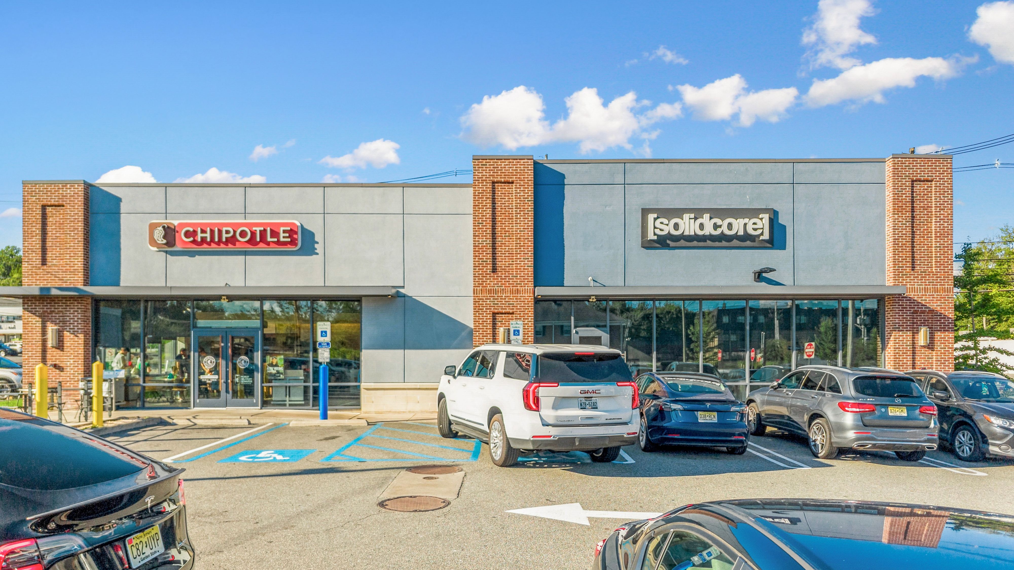 Chipotle & Solidcore - Springfield, NJ — Sale in Springfield, NJ, photo 1 of 8