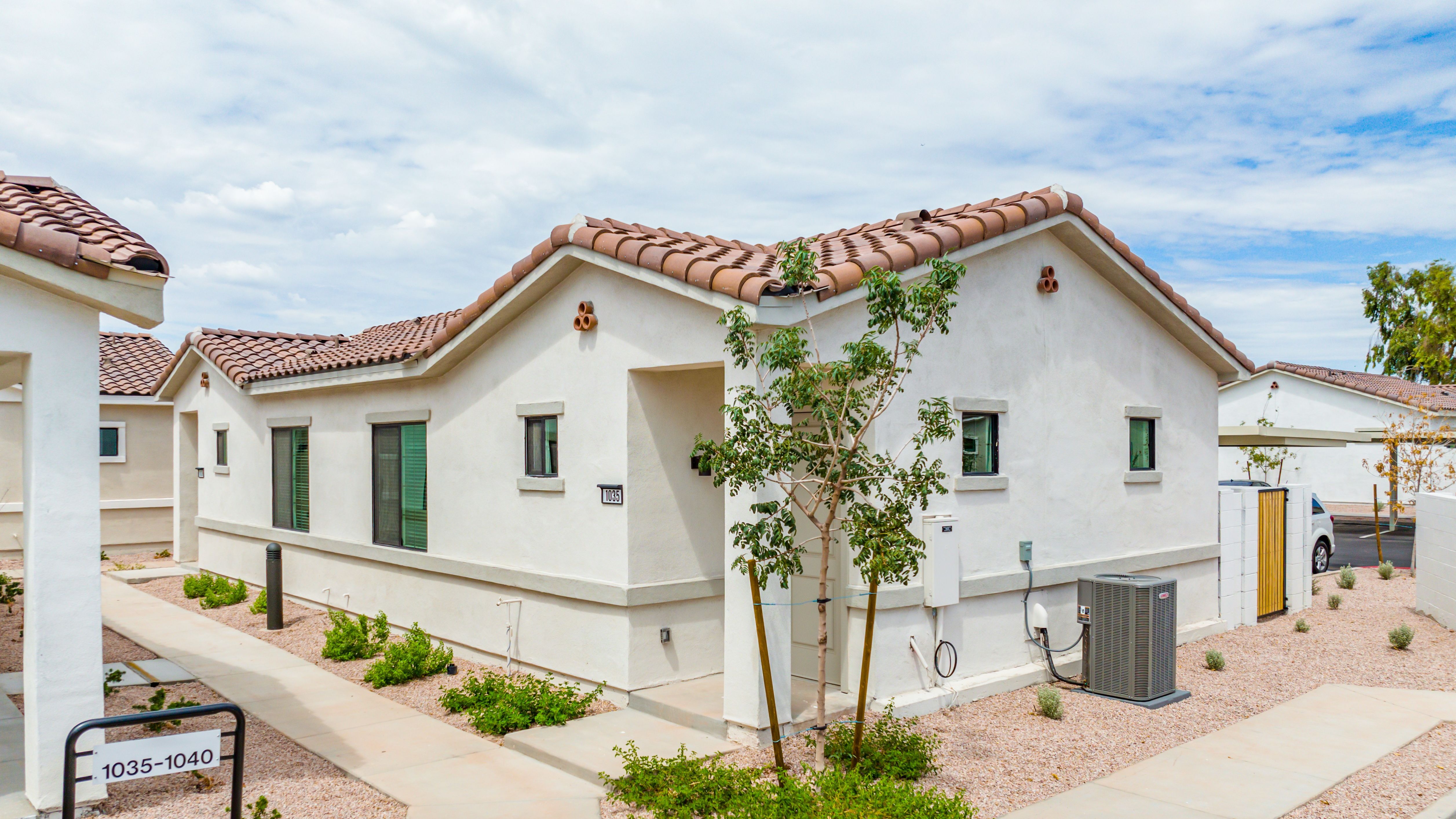 Luna Bear 94 — Sale in Phoenix, AZ, photo 1 of 8
