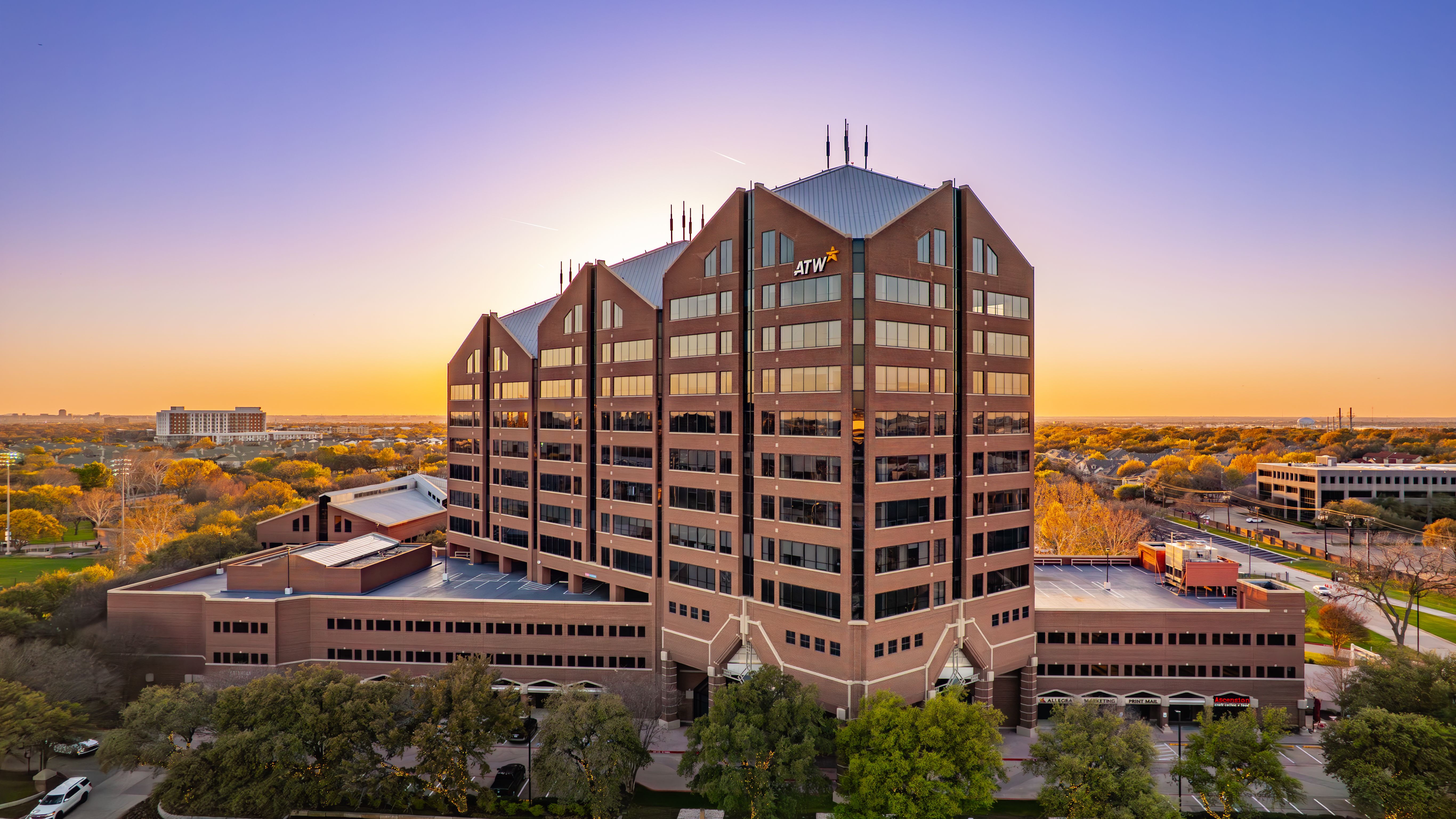 Greenhill Towers — Sale in Addison, TX, photo 1 of 8