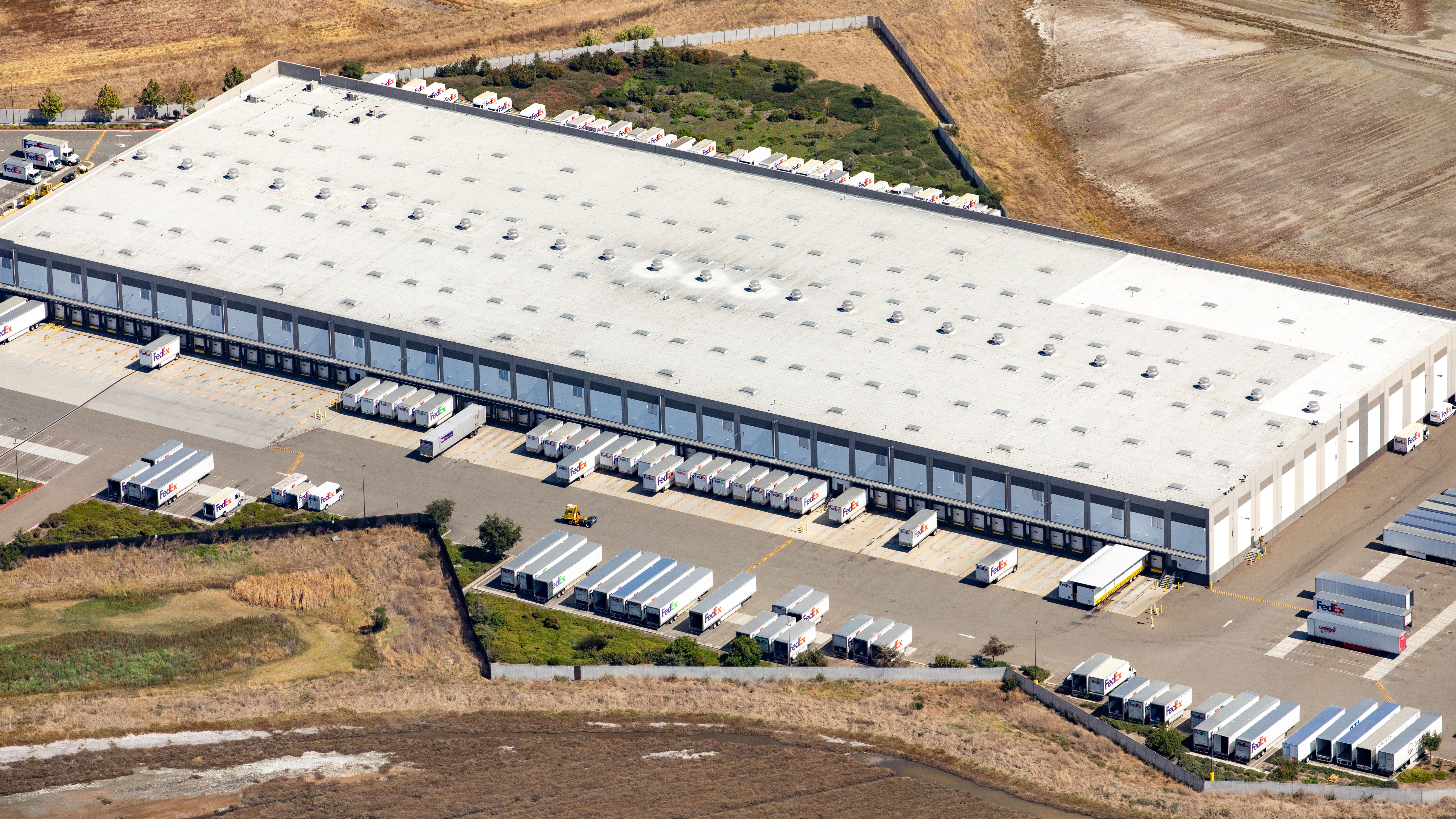 Hayward 92 Industrial Center — Sale in Hayward, CA, photo 1 of 8