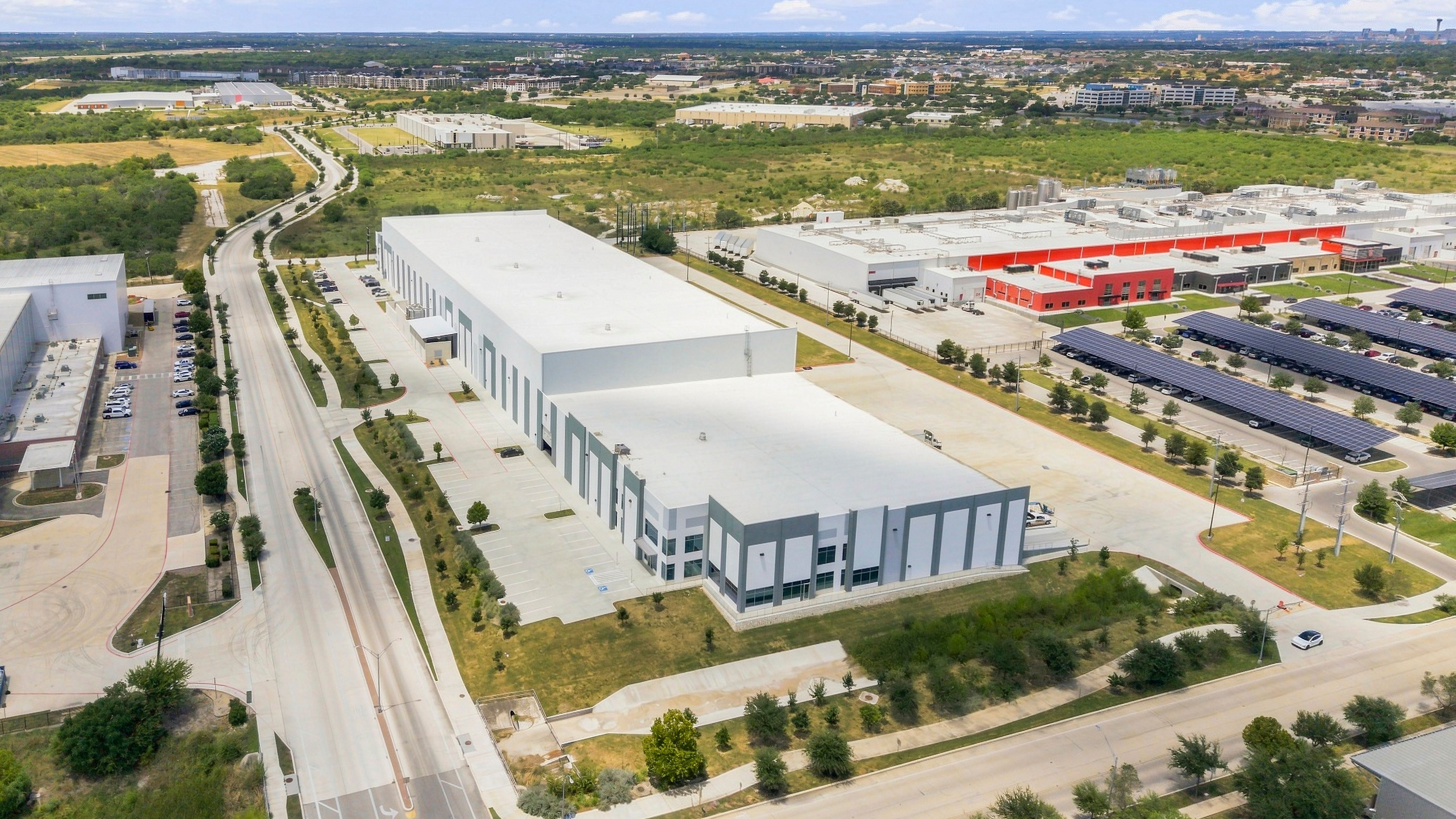 Brooks Global Crossing Bldg. 2 - Simwon — Sale in San Antonio, TX, photo 1 of 8