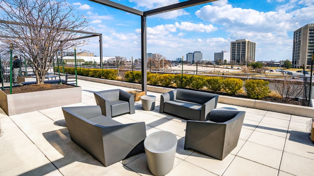 Mid America Plaza – Oakbrook, IL 4_Actifs en vente