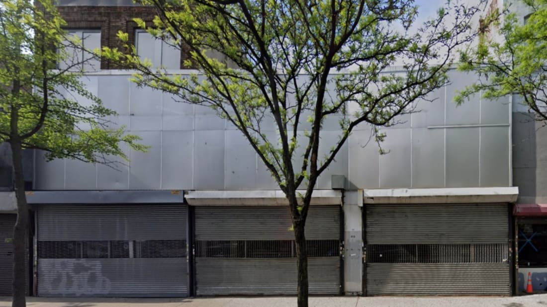 57-11 Myrtle Avenue 4_Actifs en vente