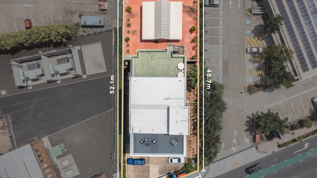 422 Kingsford Smith Drive 4_Actifs en vente