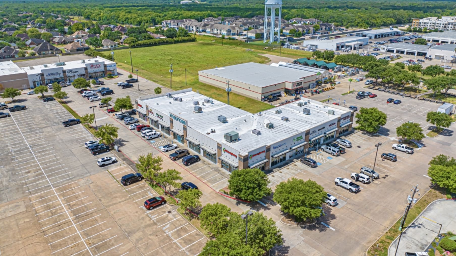 Lake Jackson Shopping Center 5_出售物業