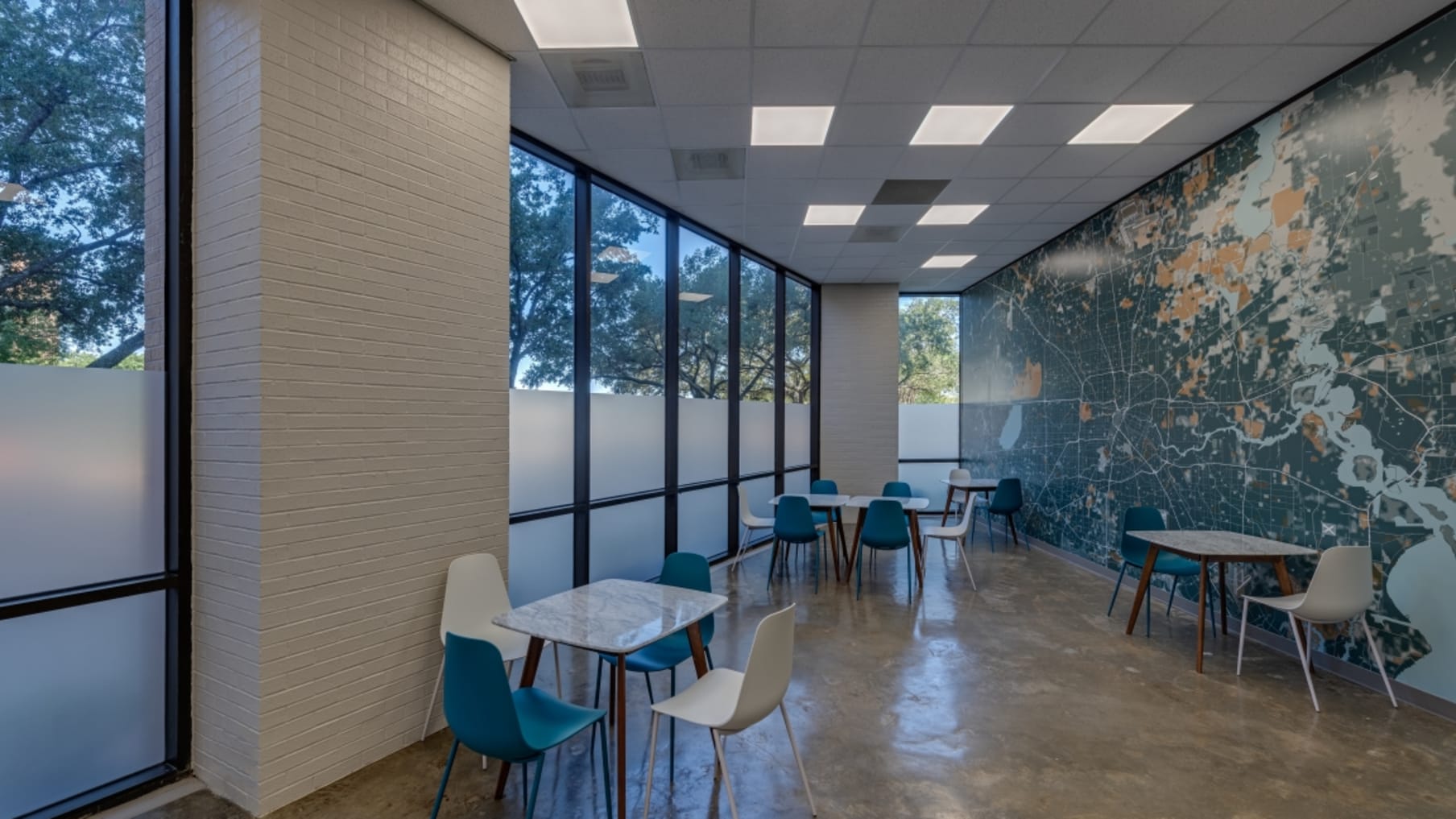 1415 North Loop West 5_販売物件
