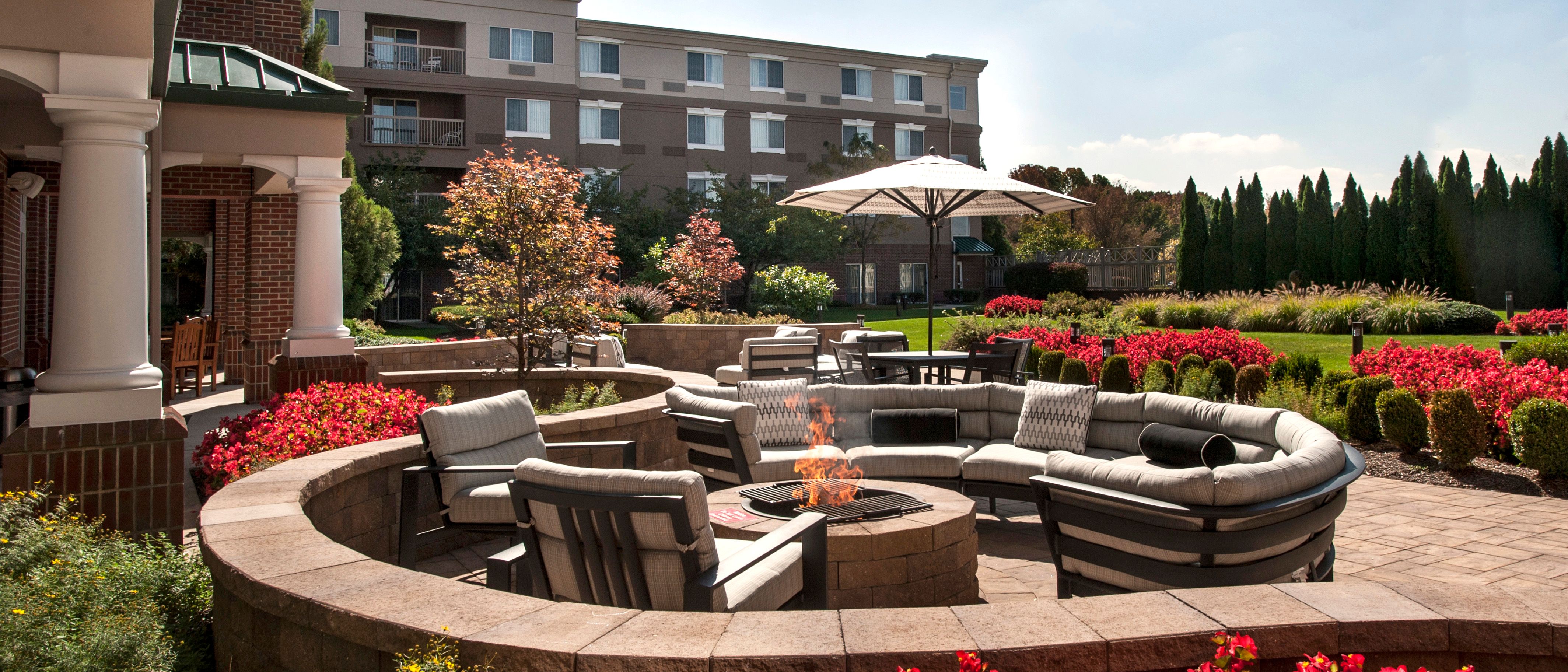 Courtyard Basking Ridge — Sale in Bernards, NJ, photo 3 of 8