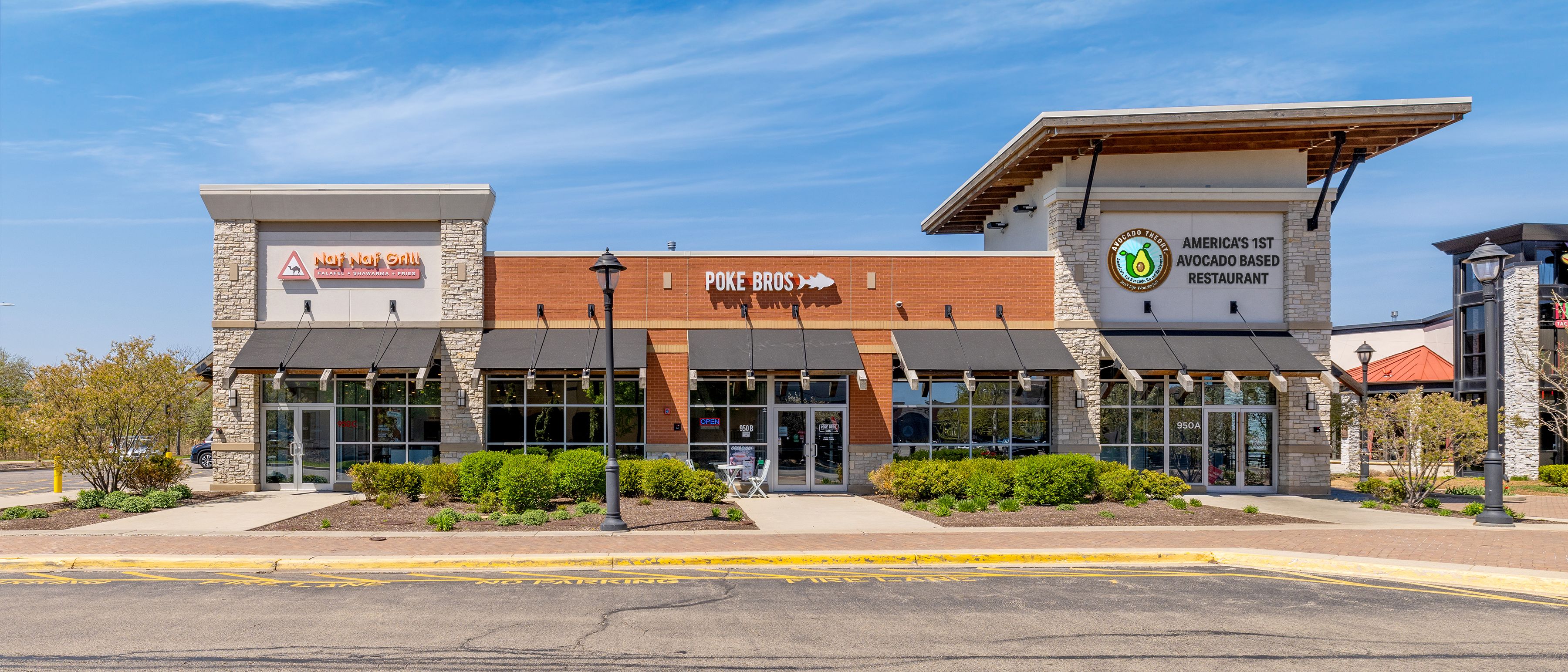 Lincolnshire Commons — Sale in Lincolnshire, IL, photo 6 of 8