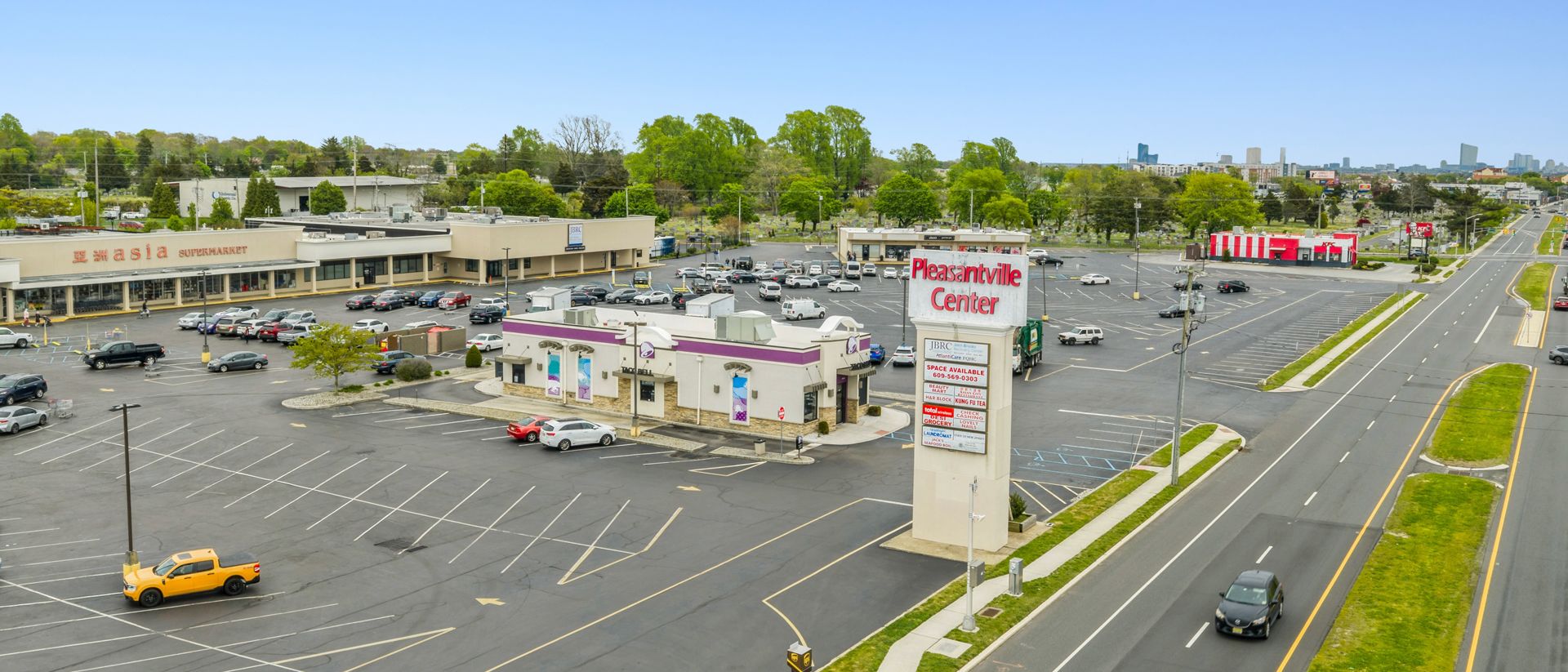 Pleasantville Shopping Center — Sale in Pleasantville, NJ, photo 4 of 8