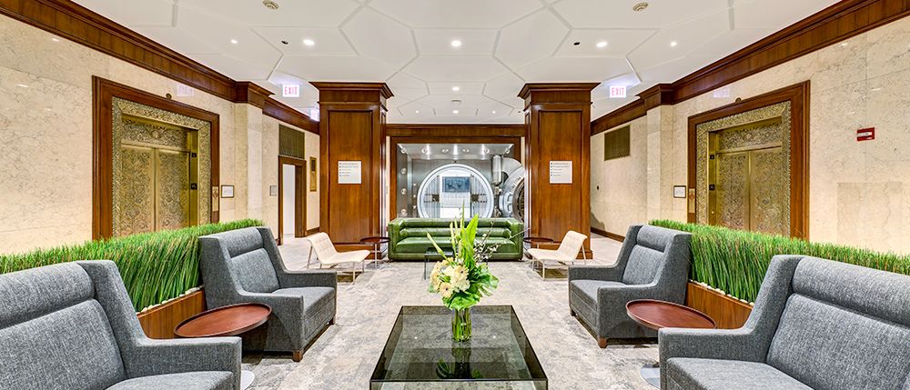 33 N LaSalle — Sale in Chicago, IL, photo 4 of 8