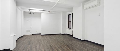 30 East 40th Street — Sale in New York, NY, photo 6 of 8
