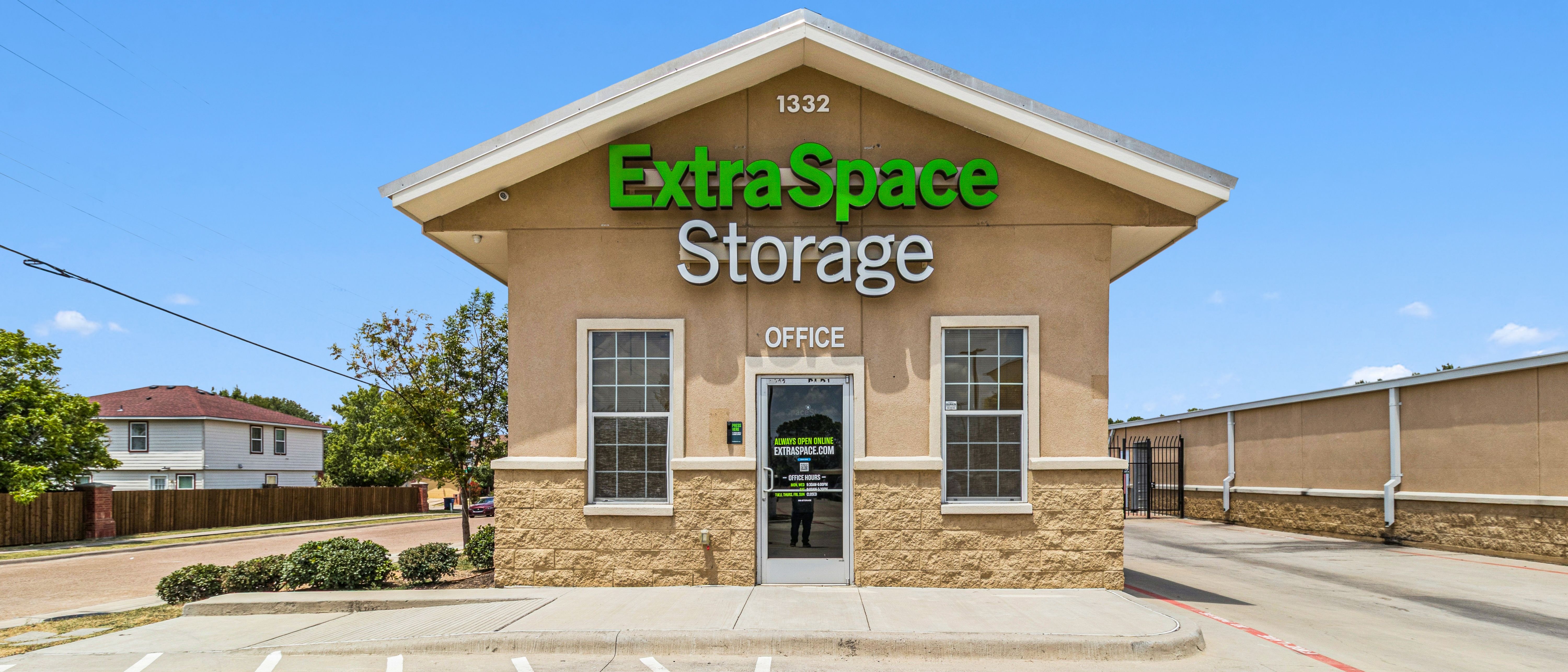 Extra Space Storage | Dallas, TX — Sale in Dallas, TX, photo 3 of 8