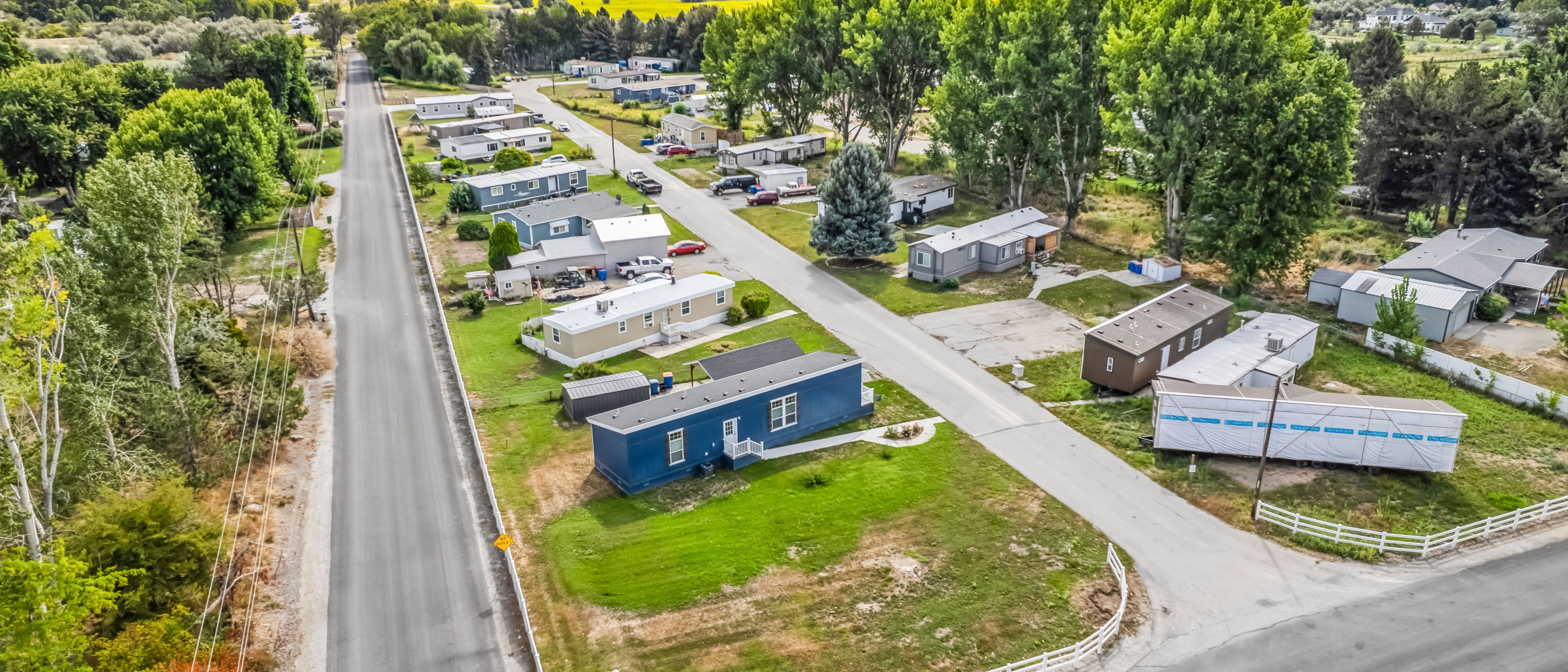 Eagle Mobile Home Community — Sale in Eagle, ID, photo 5 of 8