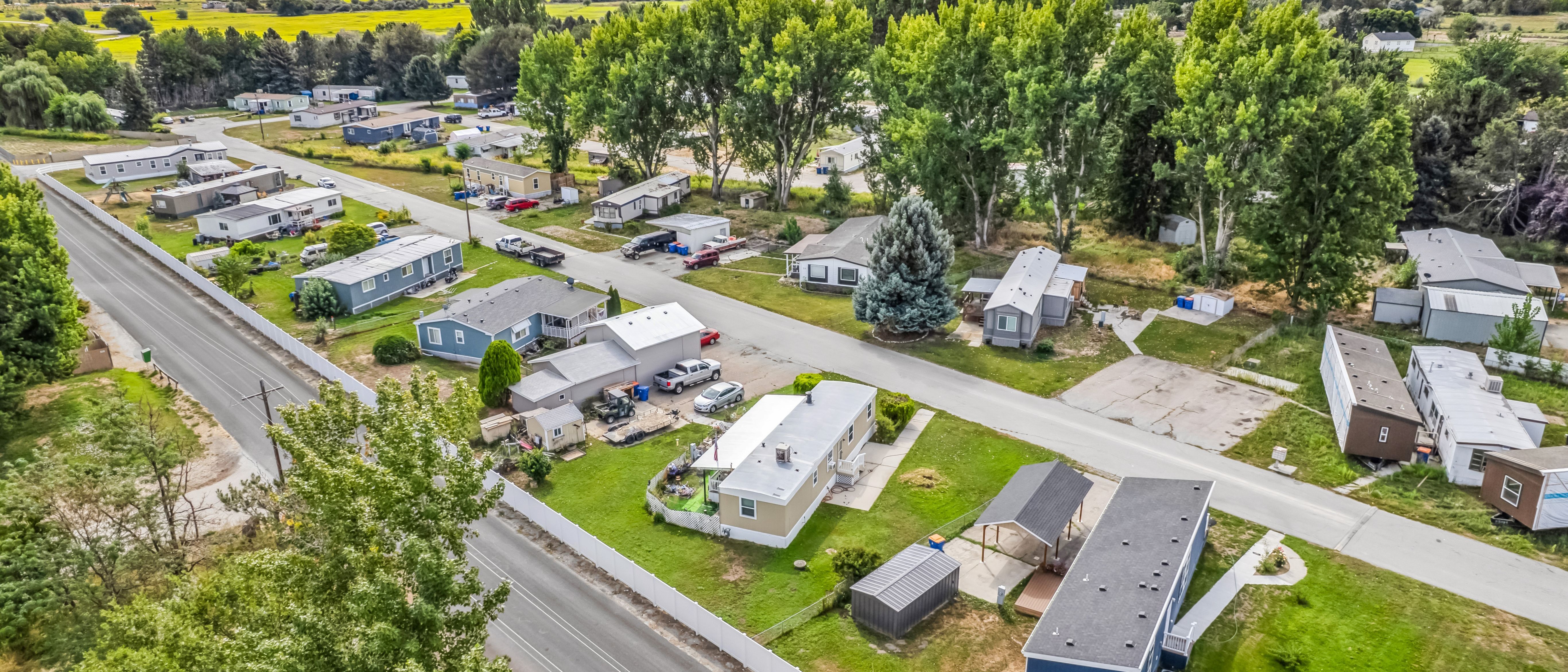 Eagle Mobile Home Community — Sale in Eagle, ID, photo 6 of 8