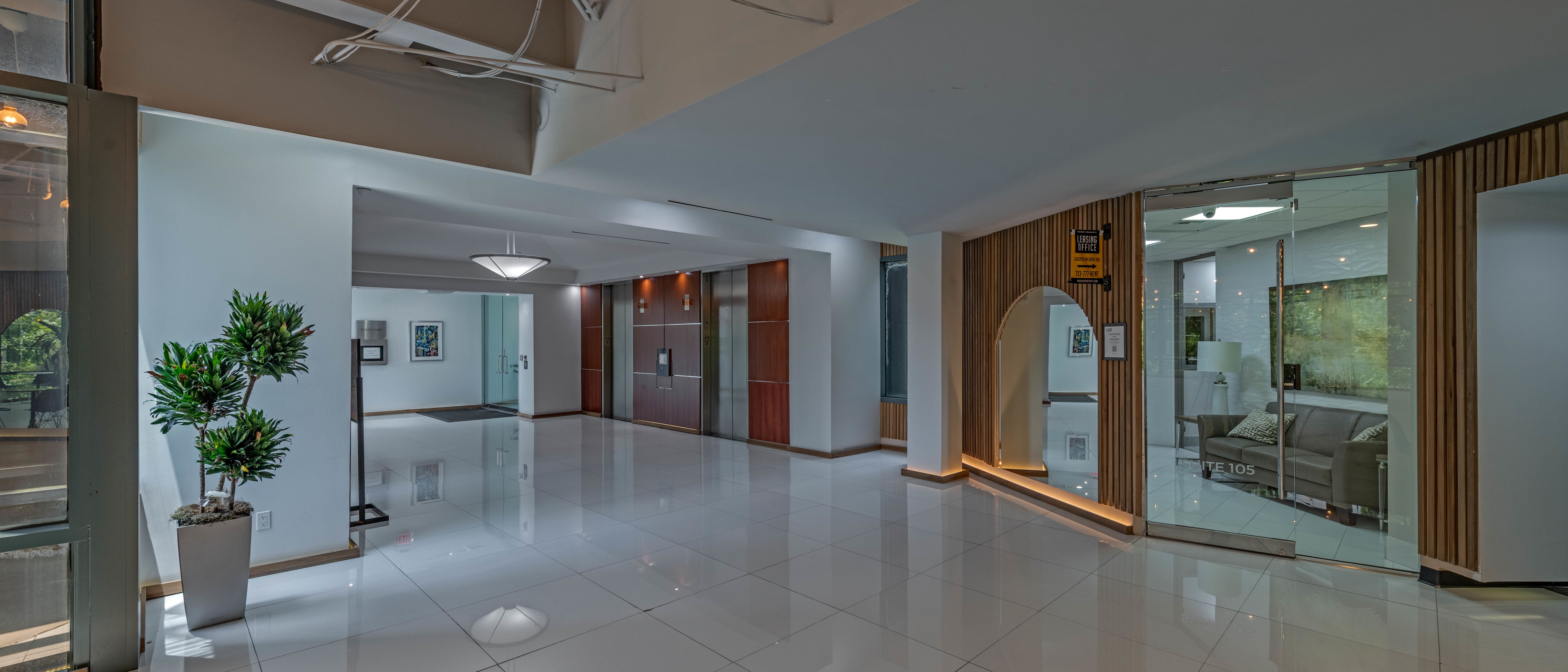 1001 West Loop South — Sale in Houston, TX, photo 5 of 8