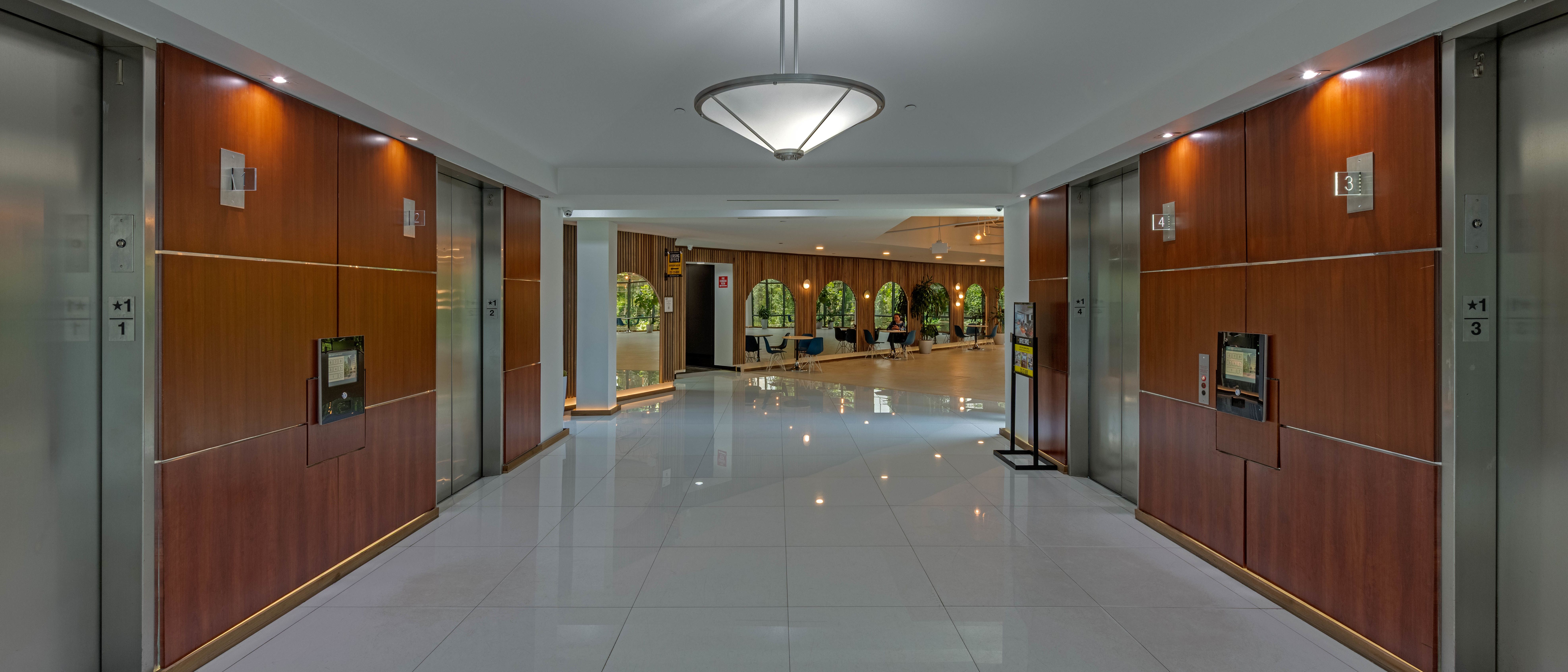 1001 West Loop South — Sale in Houston, TX, photo 6 of 8