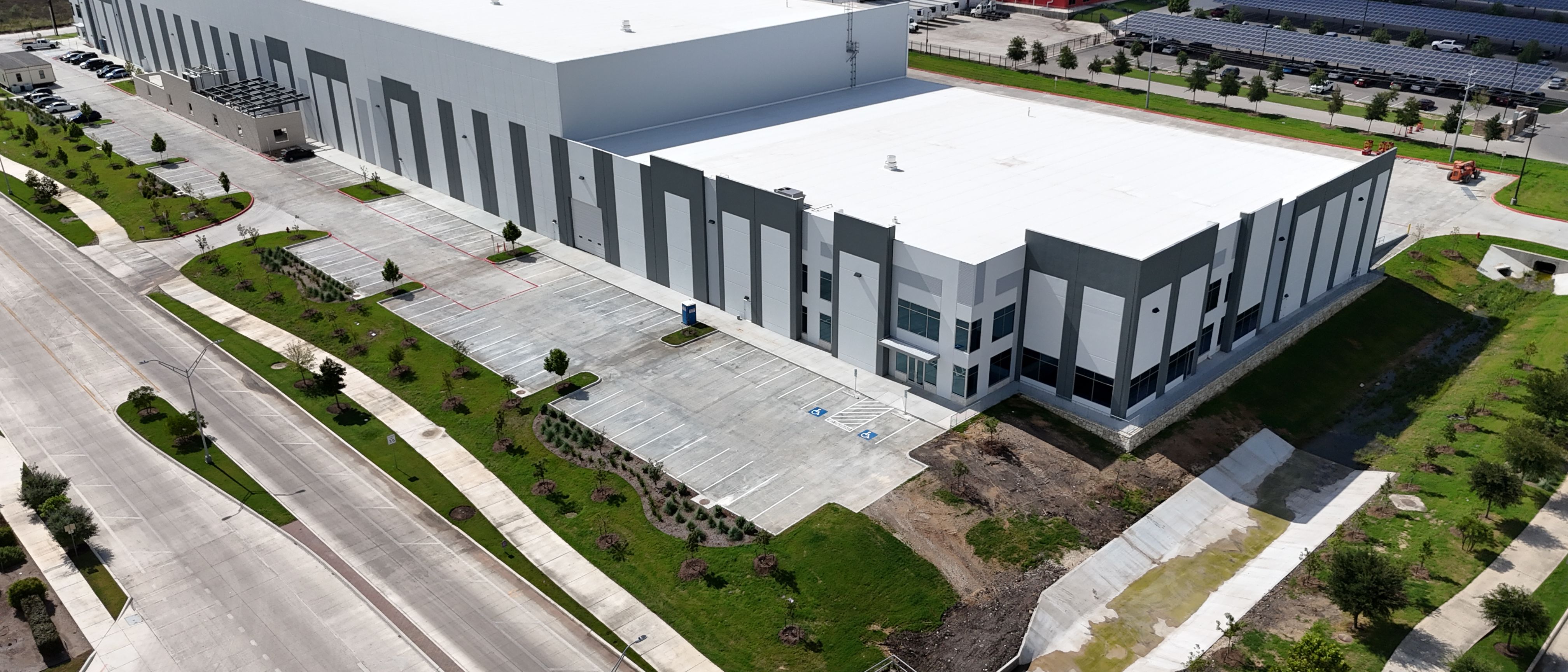 Brooks Global Crossing Bldg. 2 - Simwon — Sale in San Antonio, TX, photo 5 of 8