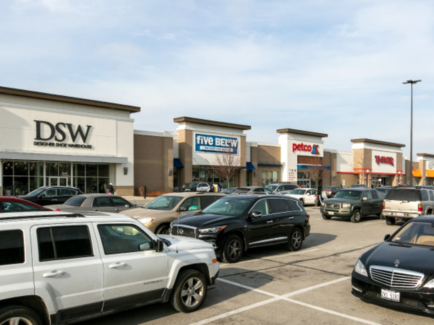 dsw oakland plaza