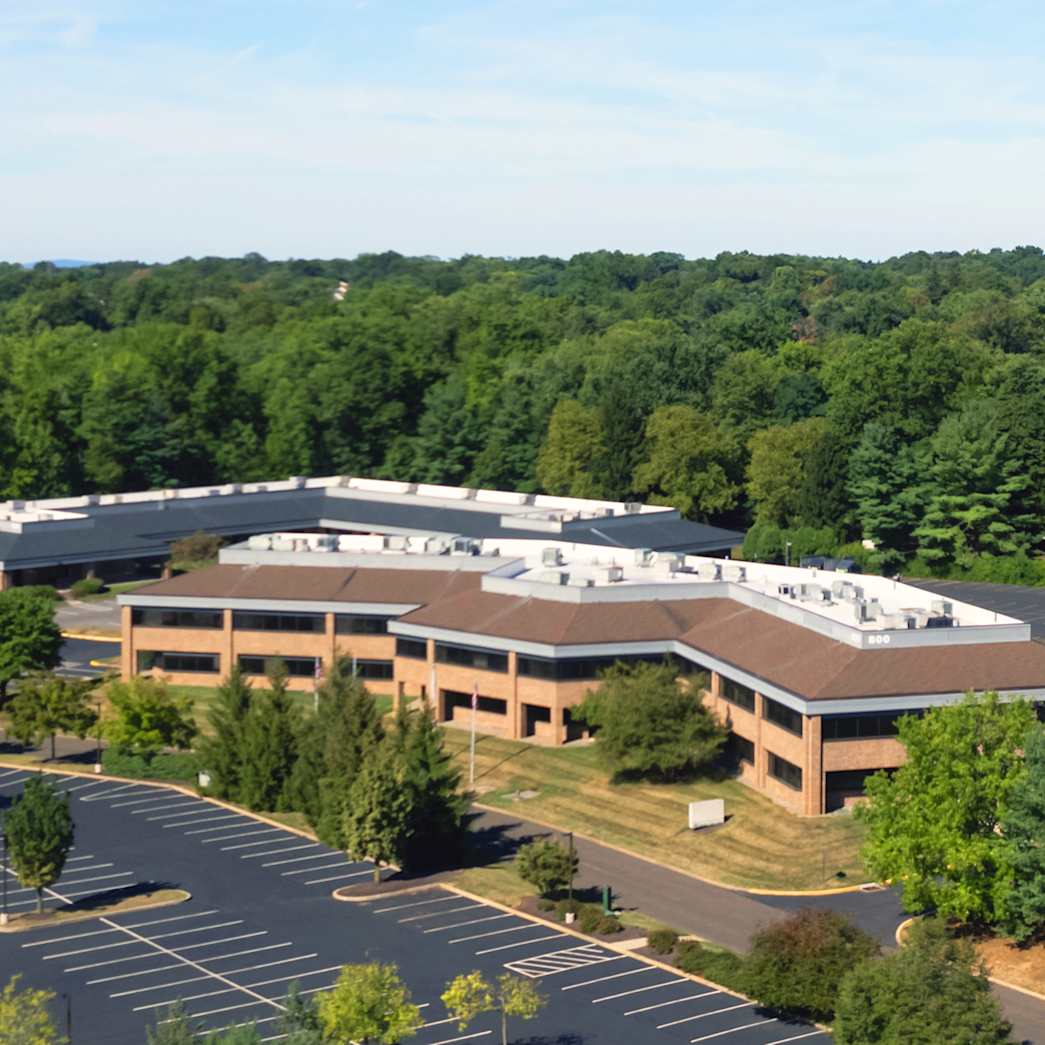 700 &amp; 800 Business Center Drive_Property for Sale