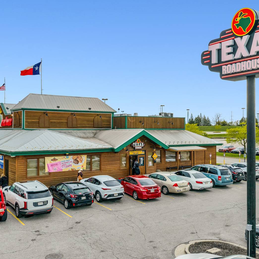 Texas Roadhouse - Brooklyn, OH_出售物業