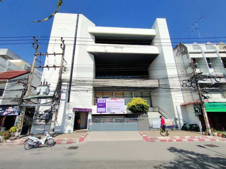 Land with Building on Mukkamontri Road, Nakhon Ratchasima_Property for Sale
