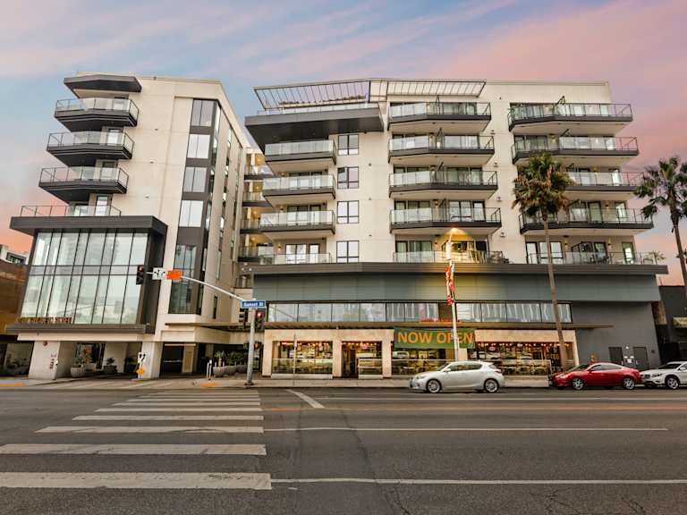 Wallace on Sunset_Property for Sale