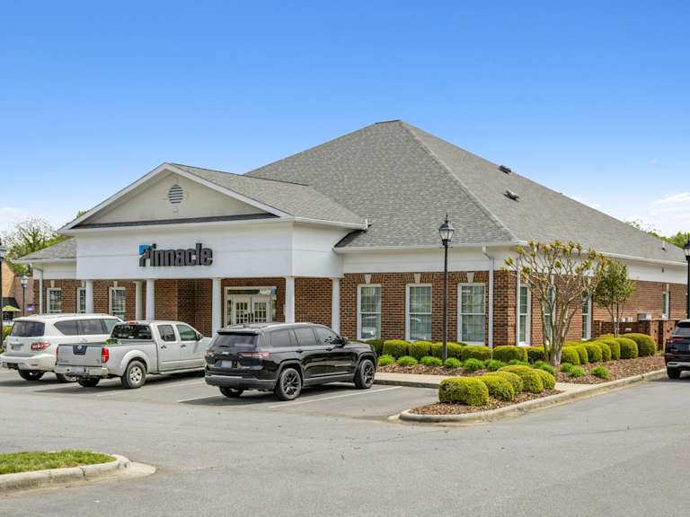 Pinnacle Bank – Archdale, NC_Propriété à vendre