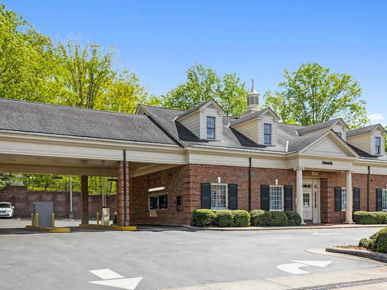 Pinnacle Bank – Asheboro, NC (E Dixie Dr)_Property for Sale
