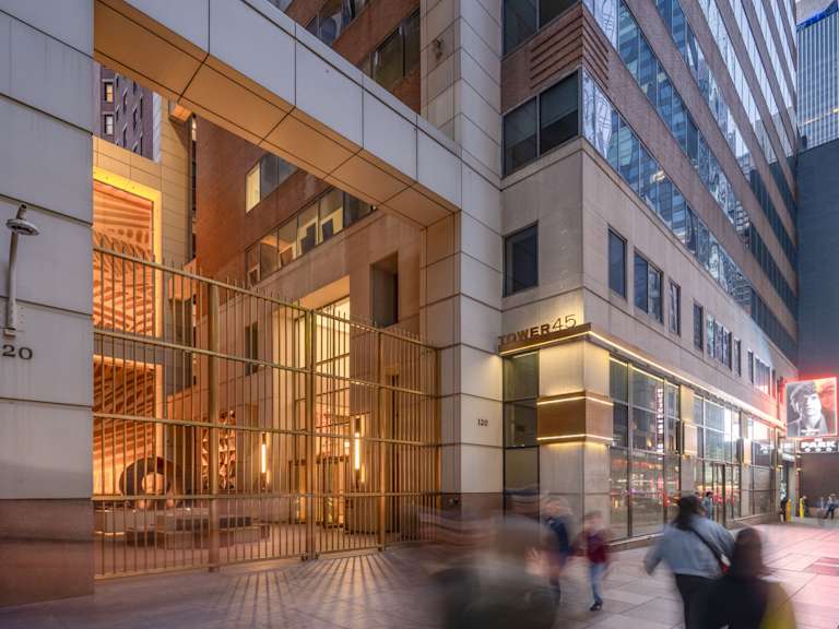 Tower 45_出售物業