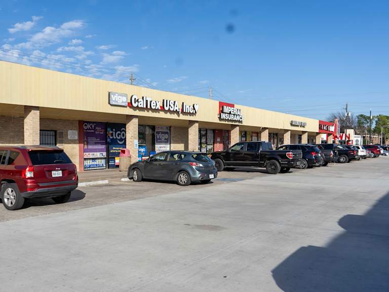 Town Park Plaza_Property for Sale