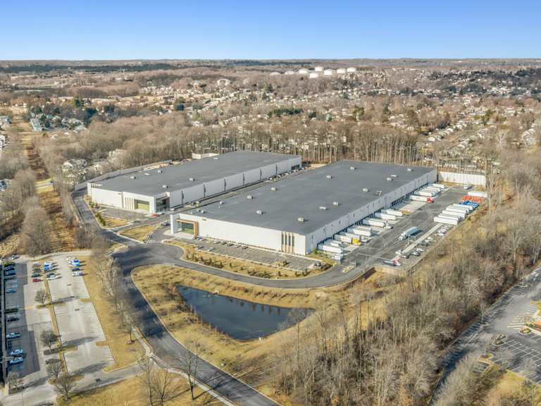 Springbrooke Trade Center_판매용 부동산